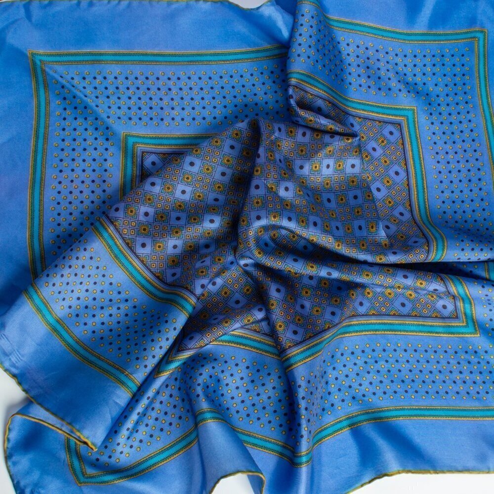 Large Bandana Scarf | Mid Century Design | Vintage Shawl | 34x31 - Picture 7 of 10